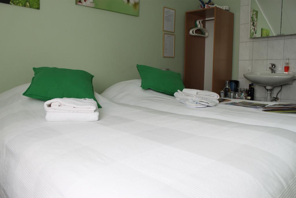 Rene's Bed and breakfast 4*